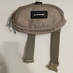 Dakine Hip Pack